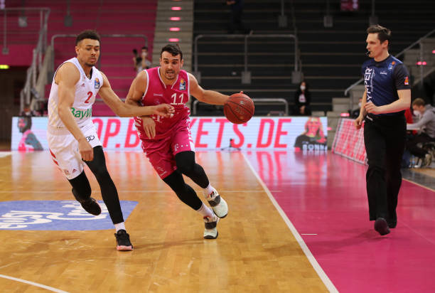 练在接受采 练在接受采