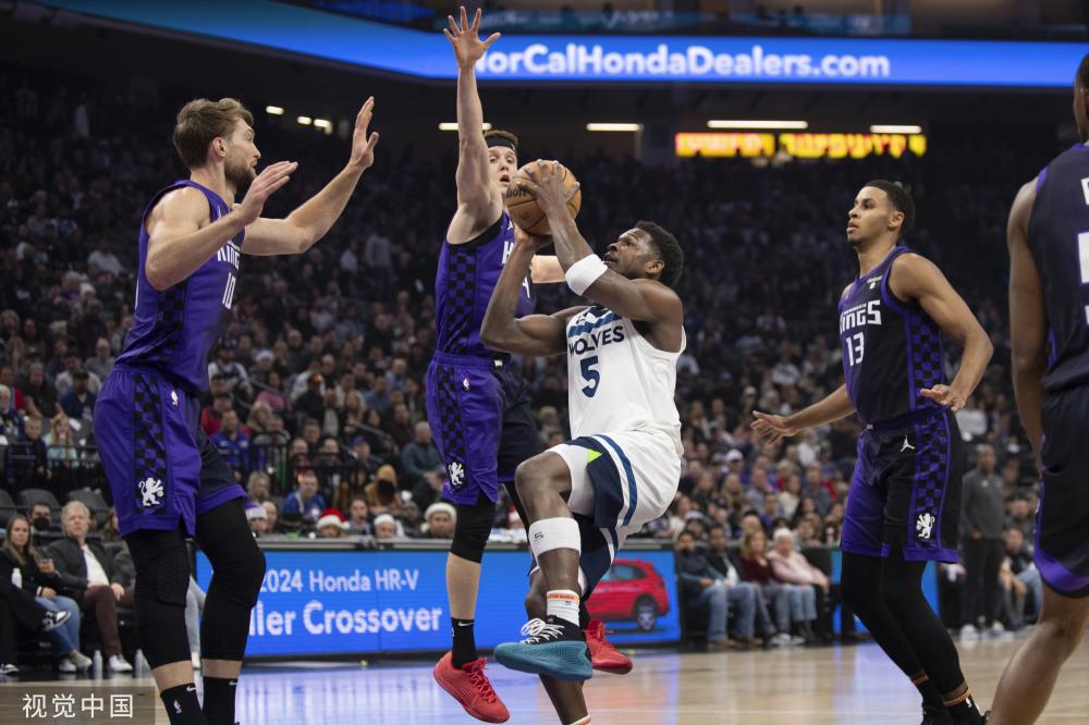 足见她的体 足见她的体